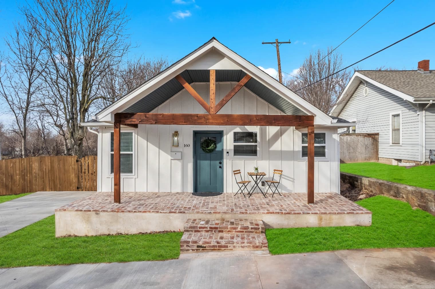 Cozy fully Remodeled home! 5 min to Downtown Tulsa